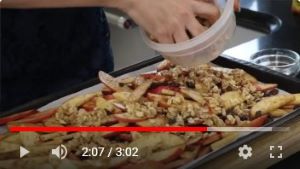 Vegan Apple Crumble – Watch this VRG video!