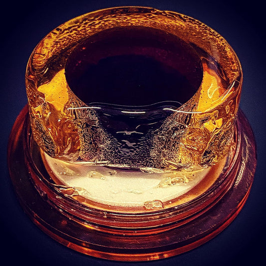 CECILIA 'Sanctus' Rosin for Violin, Rosin Specially Formulated Violin Rosin for Violin Bows with Included Rosin Spreader (Full Cake)