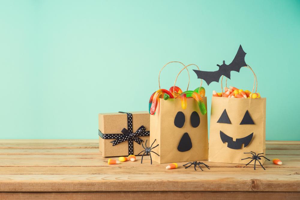 25 Halloween Trick-or-Treat Bags: The Goodie Bag Ideas You Need