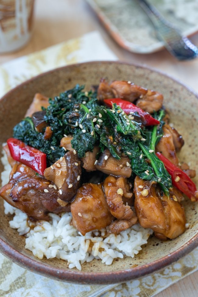 Chicken Stir Fry with Kale and Mushrooms