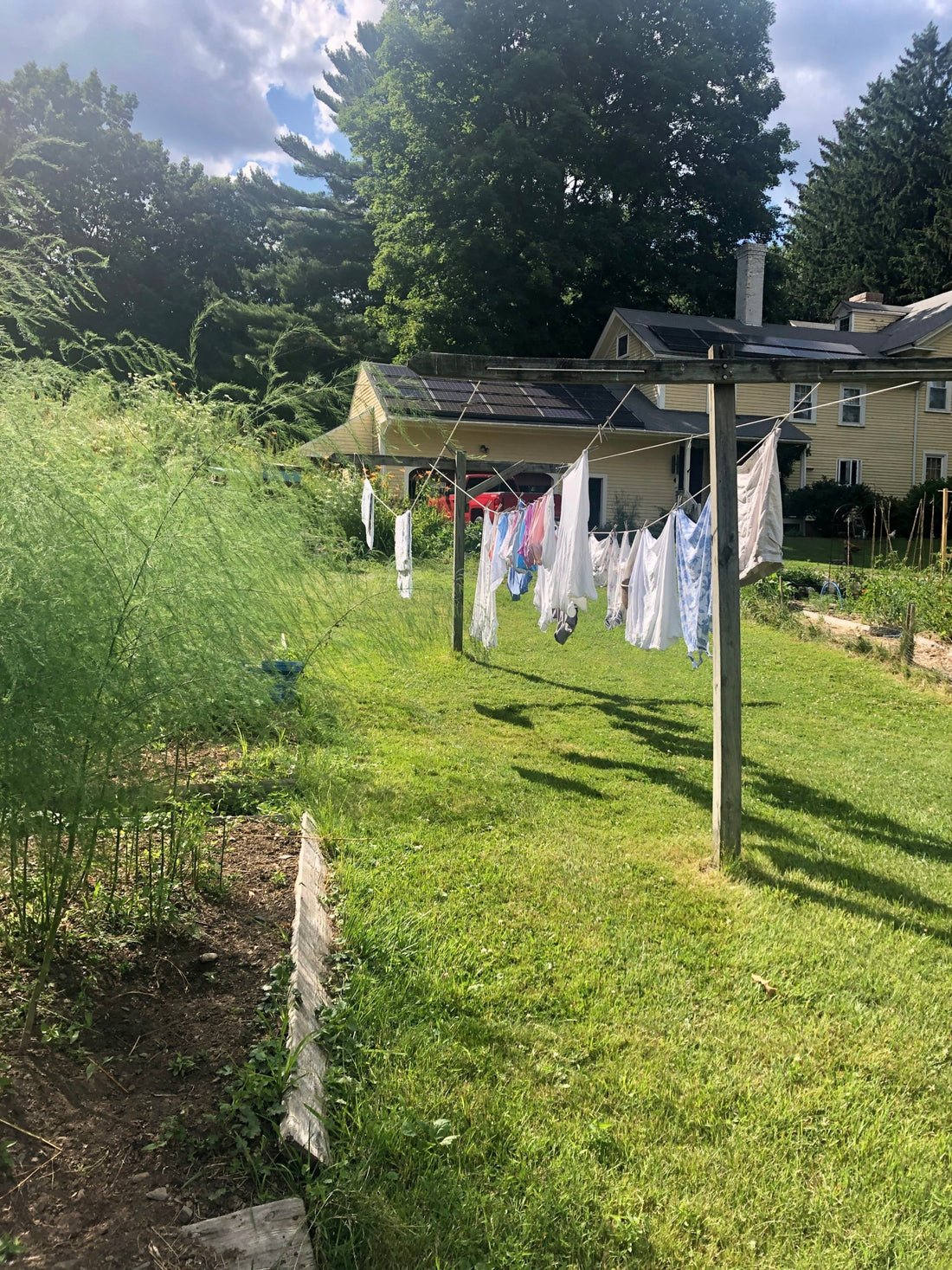 How to hang laundry out on the line